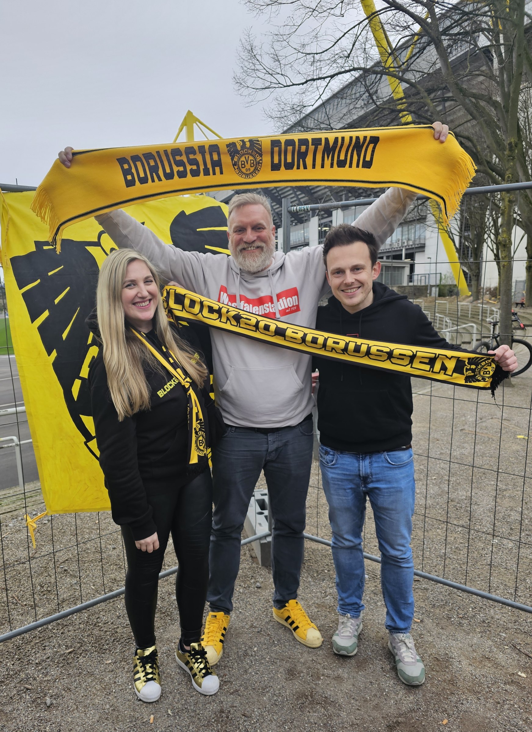 Vorstand der Block 20 Borussen 2024 am Stadion