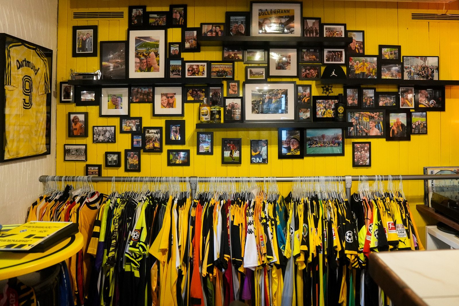 Sammlung von Fanclub-Erinnerungen